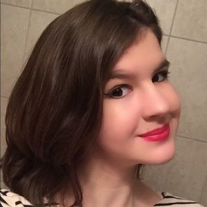 Meet your Posher, Addie